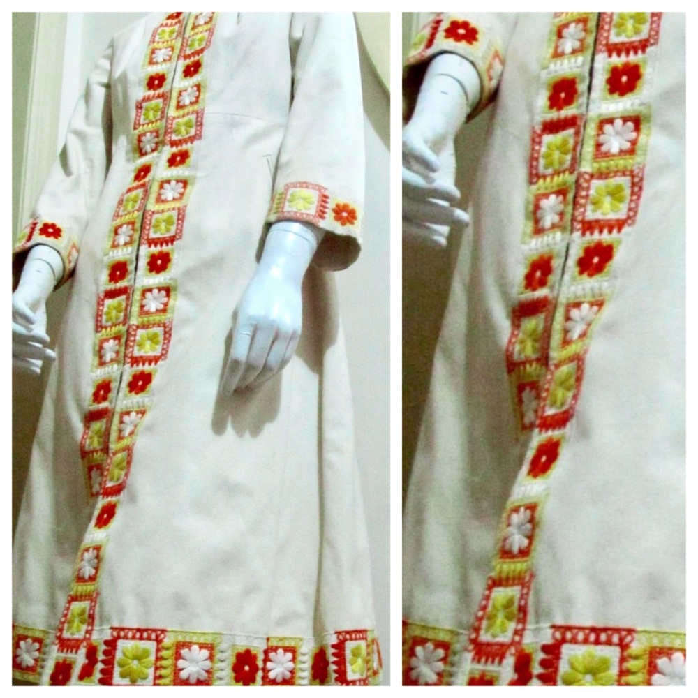 Couture Vintage‎ 1960's Dress Coat in Cream with Embroidery, Museum Quality, SM